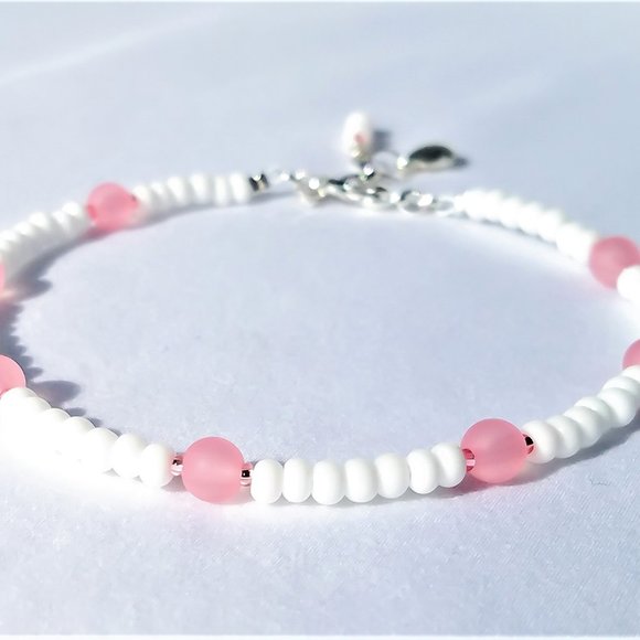 White and Pink Beaded Anklet with Silver Seashell Charm/ Cute Women's Anklet - Picture 5 of 7